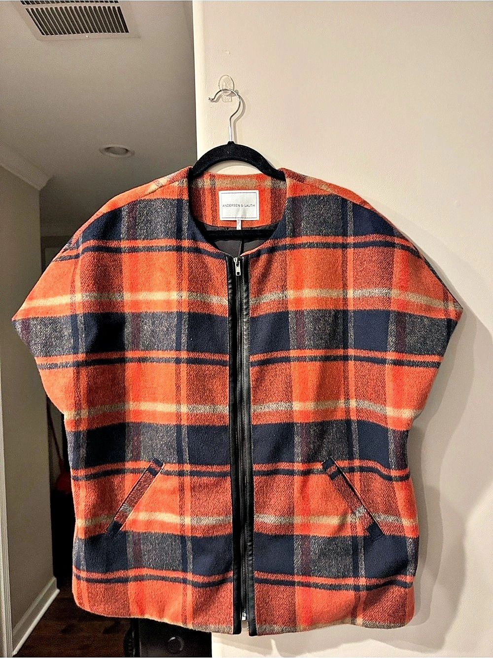 ANDERSEN & LAUTH Erica Poncho Vest Plaid Orange & Black
